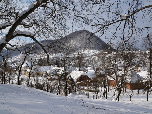 Foto La inchiderea cercului (c) Lucian Petru Goja